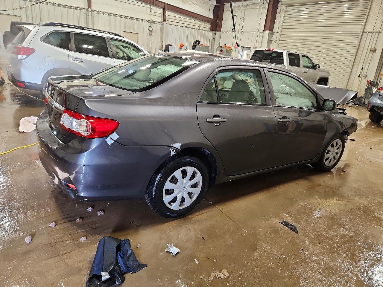 2011 Toyota Corolla Base - Фото 3