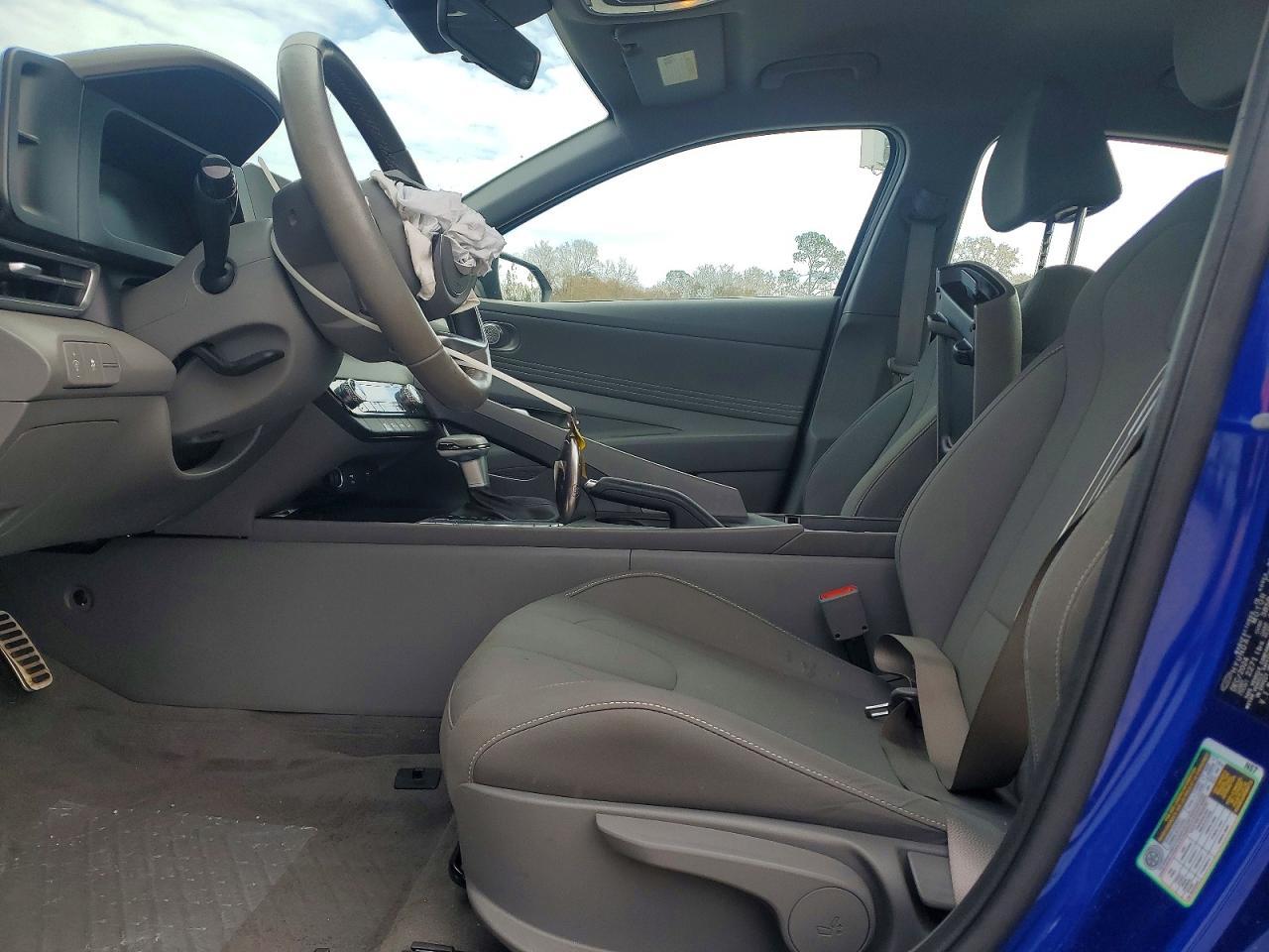 2025 Hyundai Elantra Sel Sport - Фото 7