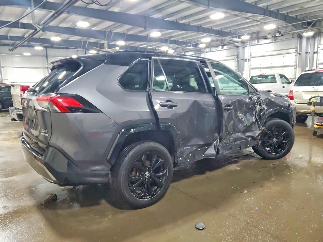 2022 Toyota Rav4 Xse - Image 3