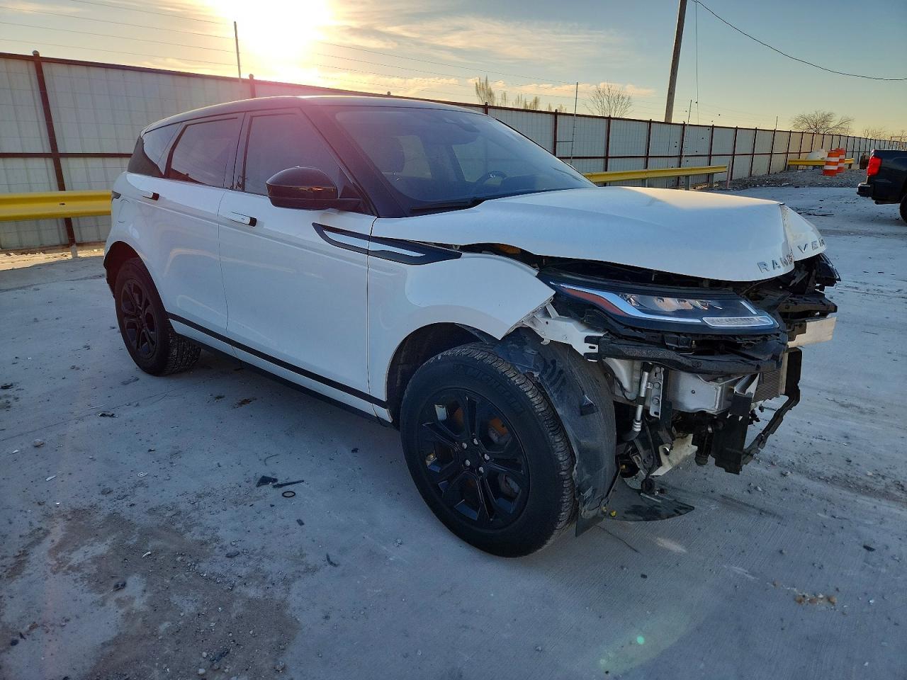 2020 Land Rover Range Rover Evoque S - Фото 4