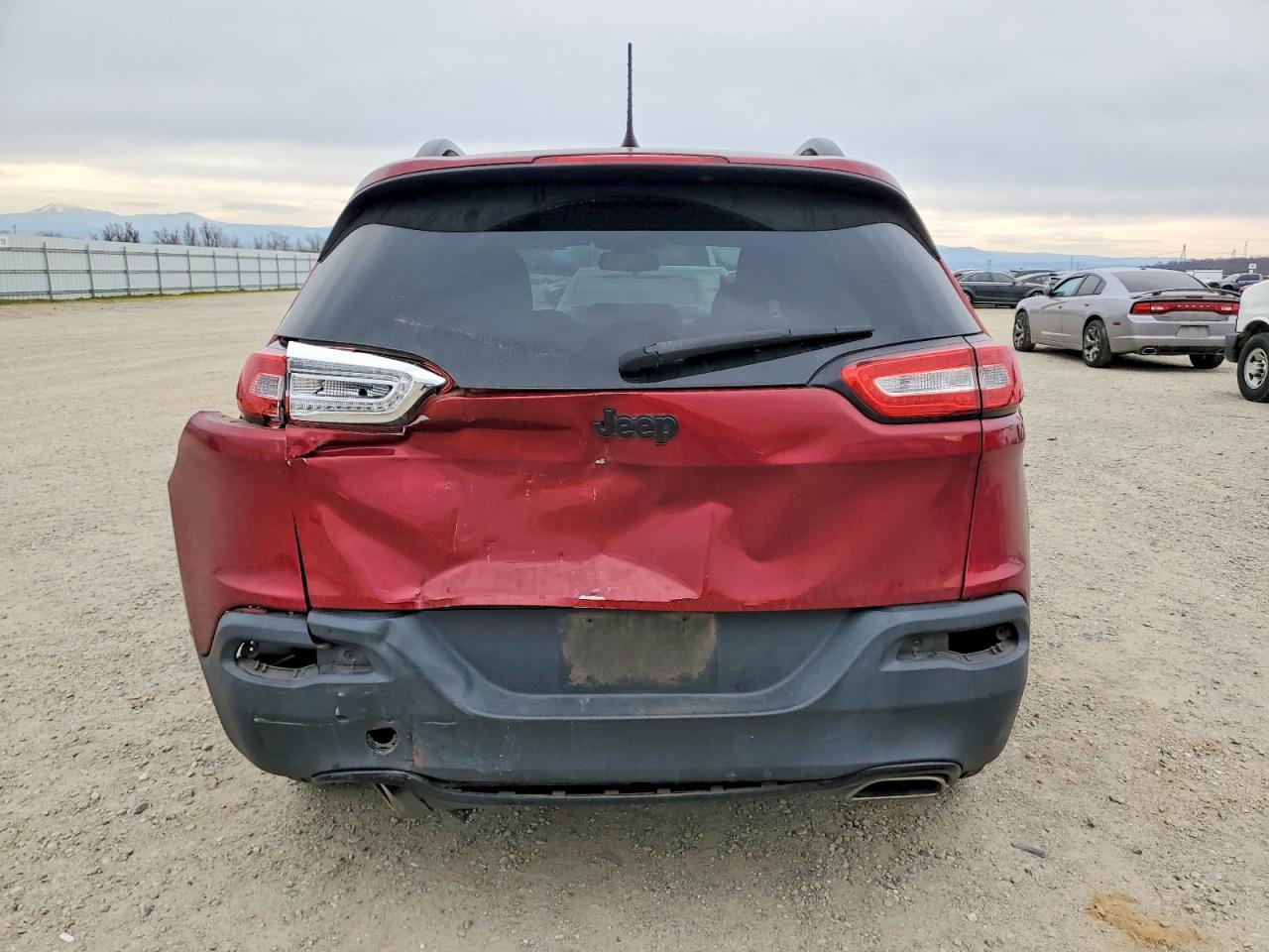 2017 Jeep Cherokee - Image 6