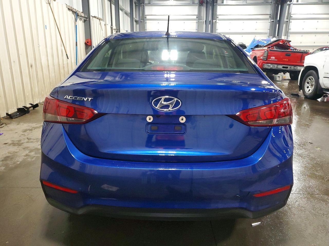 2021 Hyundai Accent Se - Фото 6