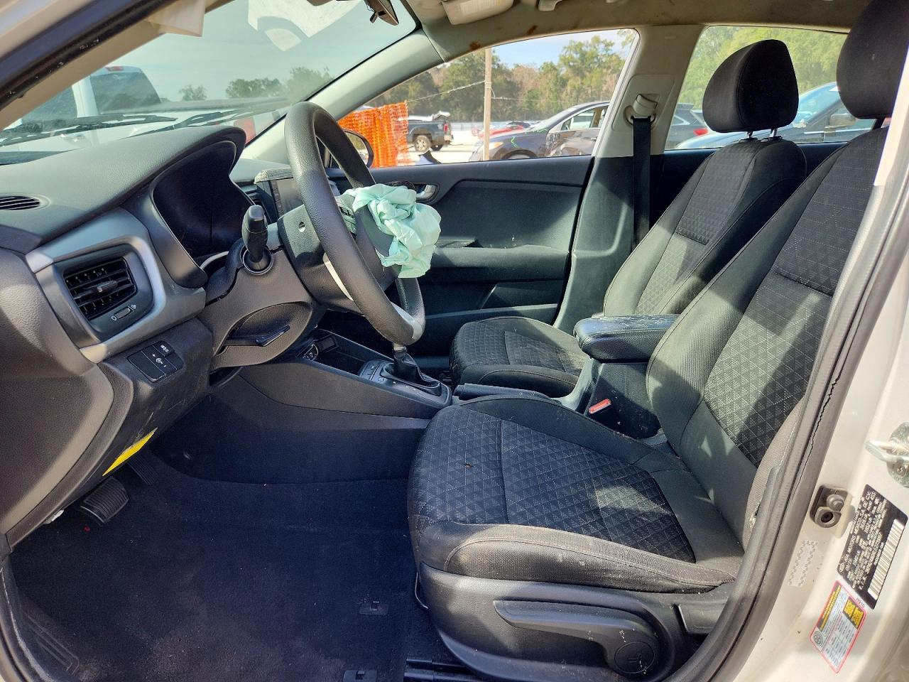 2020 Kia Rio Lx - Фото 7