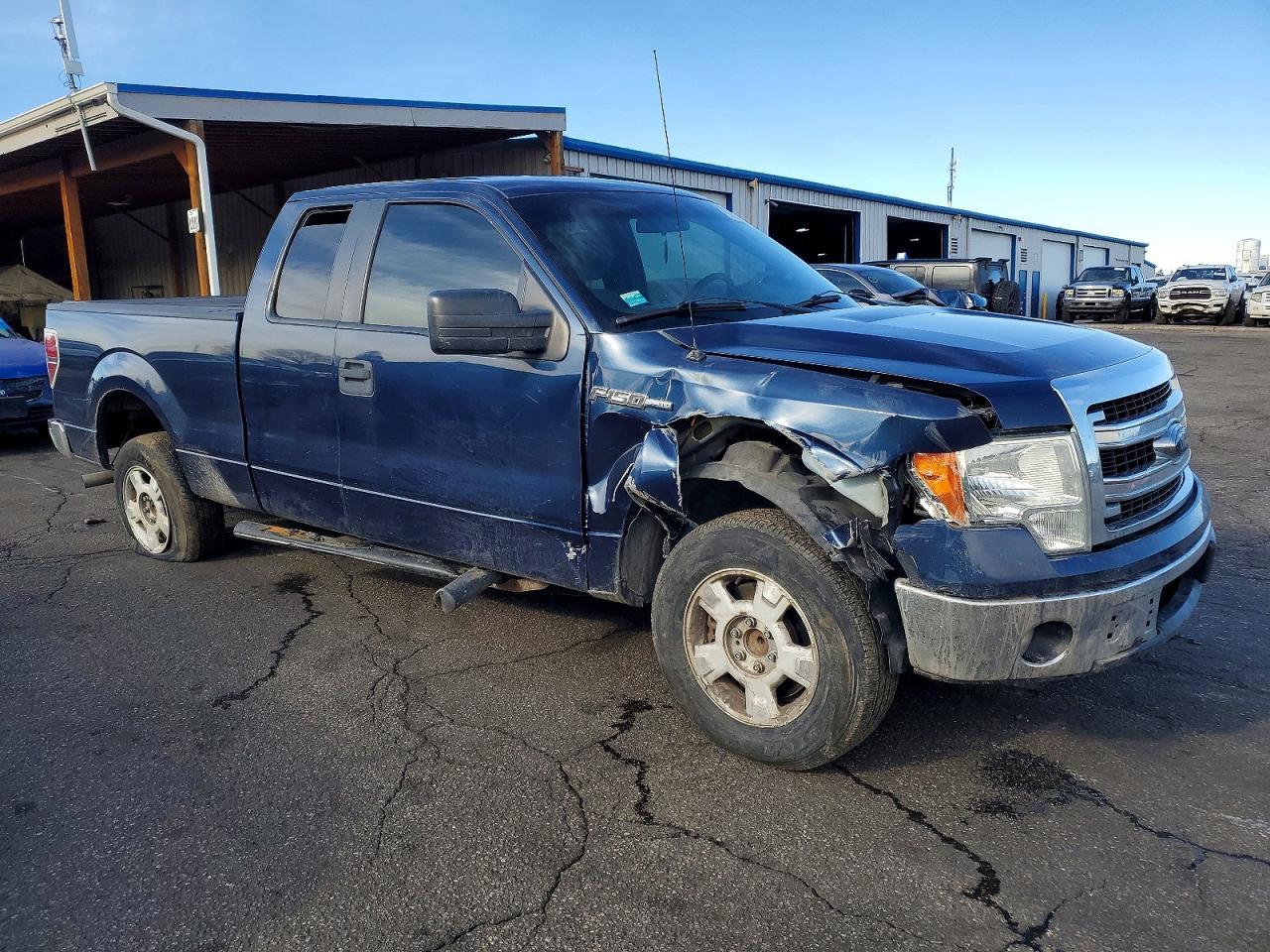 2014 Ford F150 Super Cab - Фото 4