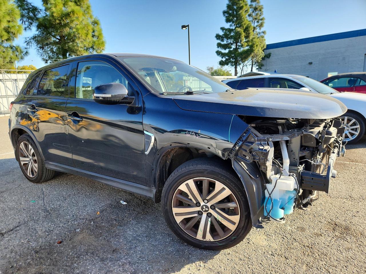2022 Mitsubishi Outlander Sport Se - Фото 4