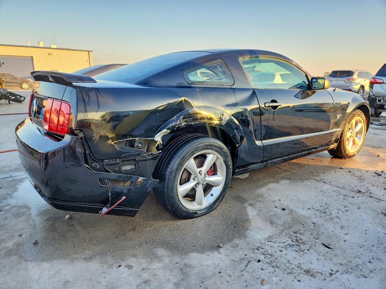 2008 Ford Mustang Gt - Фото 3