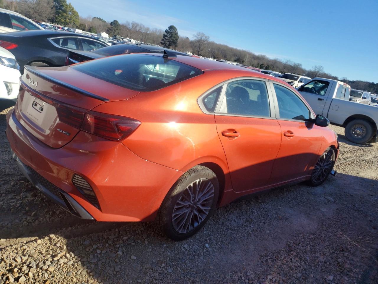 2023 Kia Forte Gt Line - Фото 3