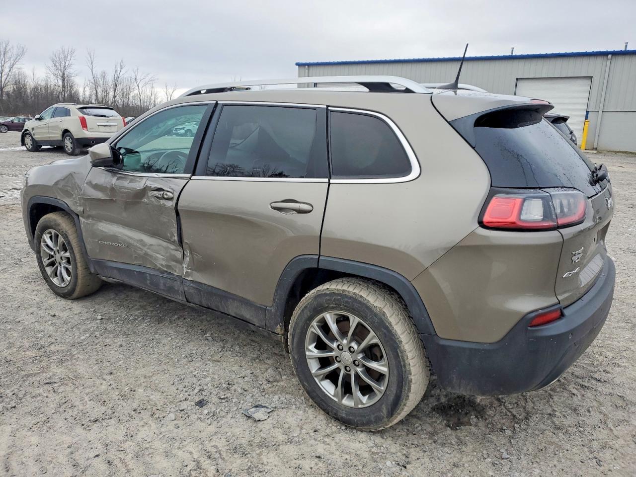 2019 Jeep Cherokee Latitude Plus - Фото 2