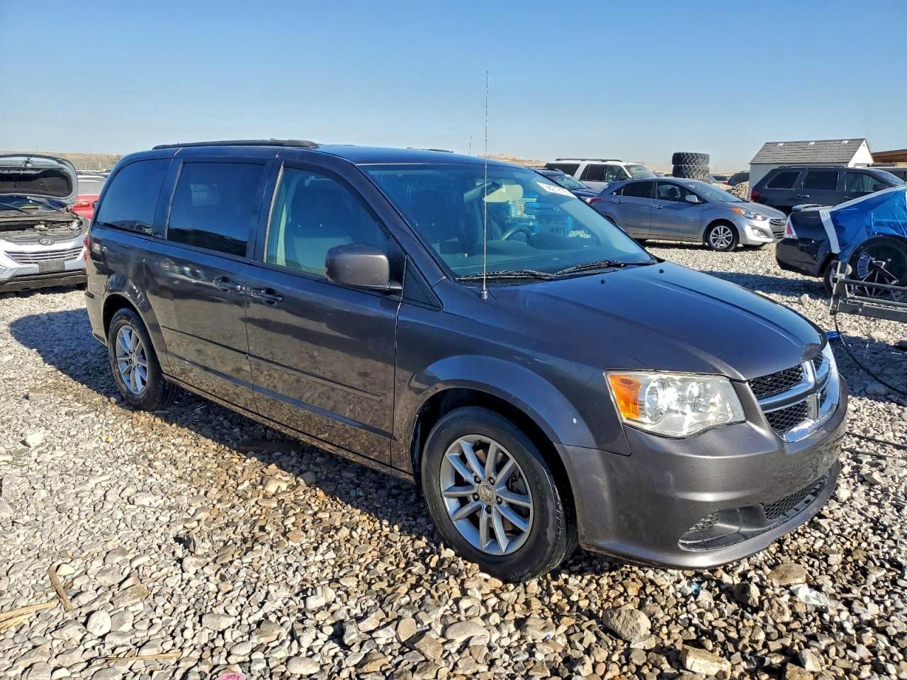 2016 Dodge Grand Caravan Sxt - Фото 4