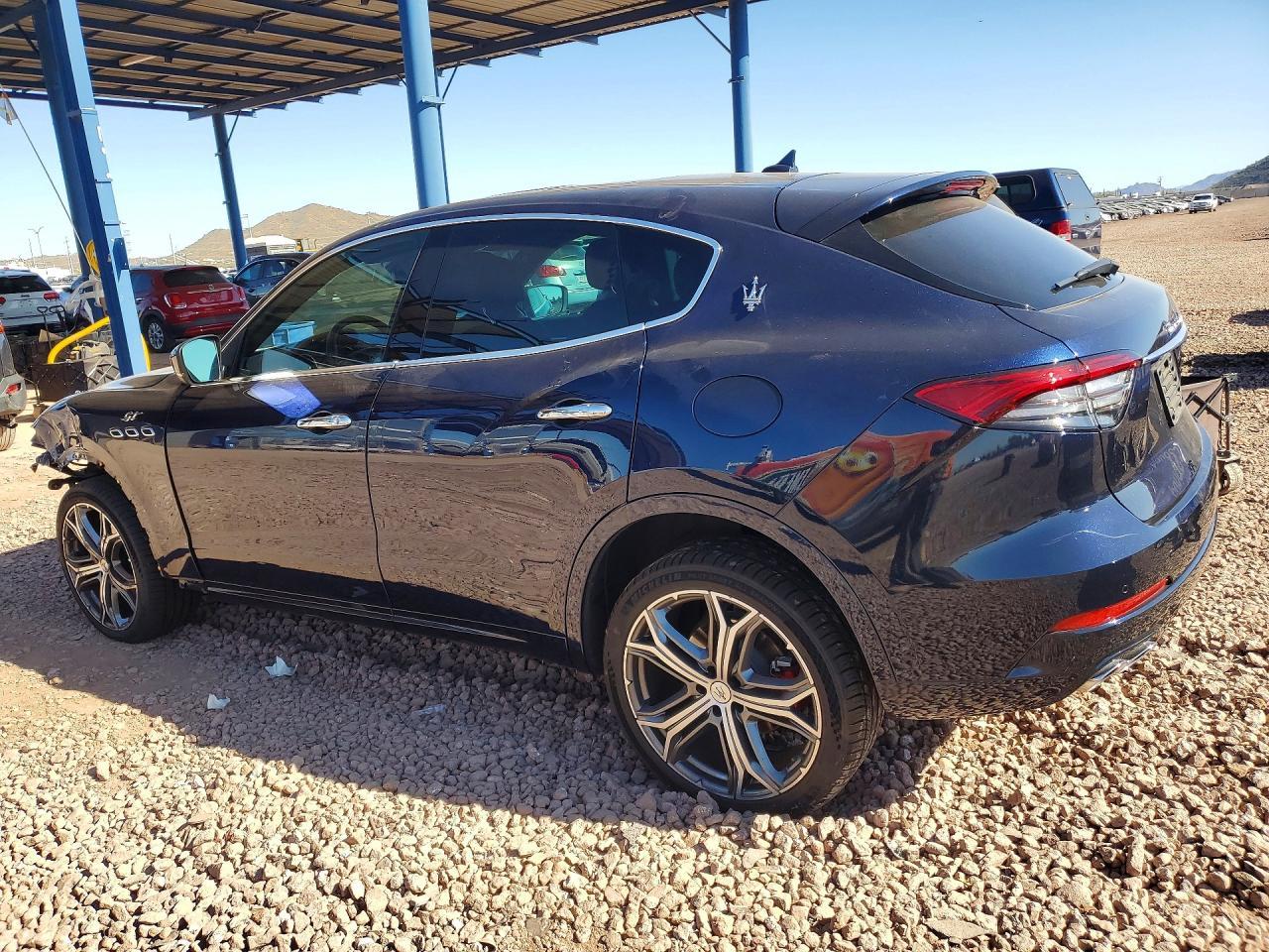 2023 Maserati Levante Gt - Фото 2