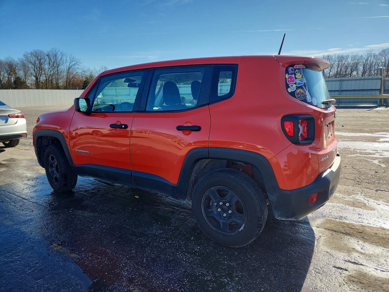 2019 Jeep Renegade Sport - Image 2