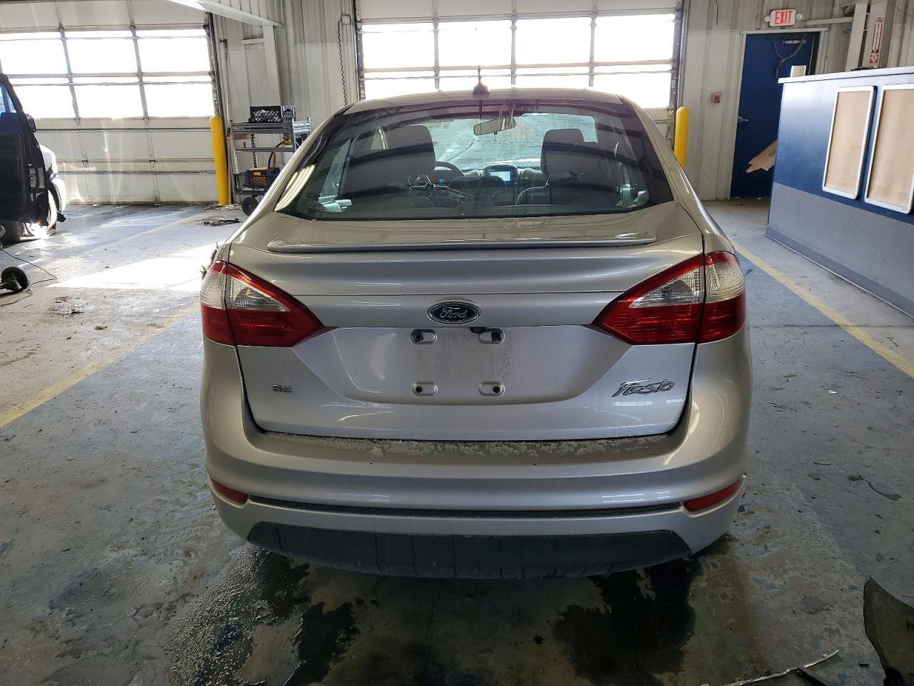2019 Ford Fiesta Se - Фото 6
