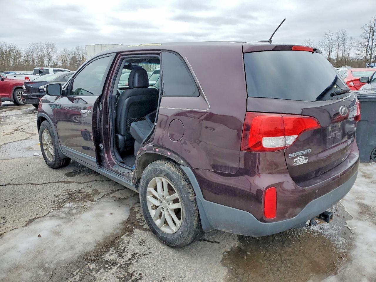 2015 Kia Sorento Lx - Image 2