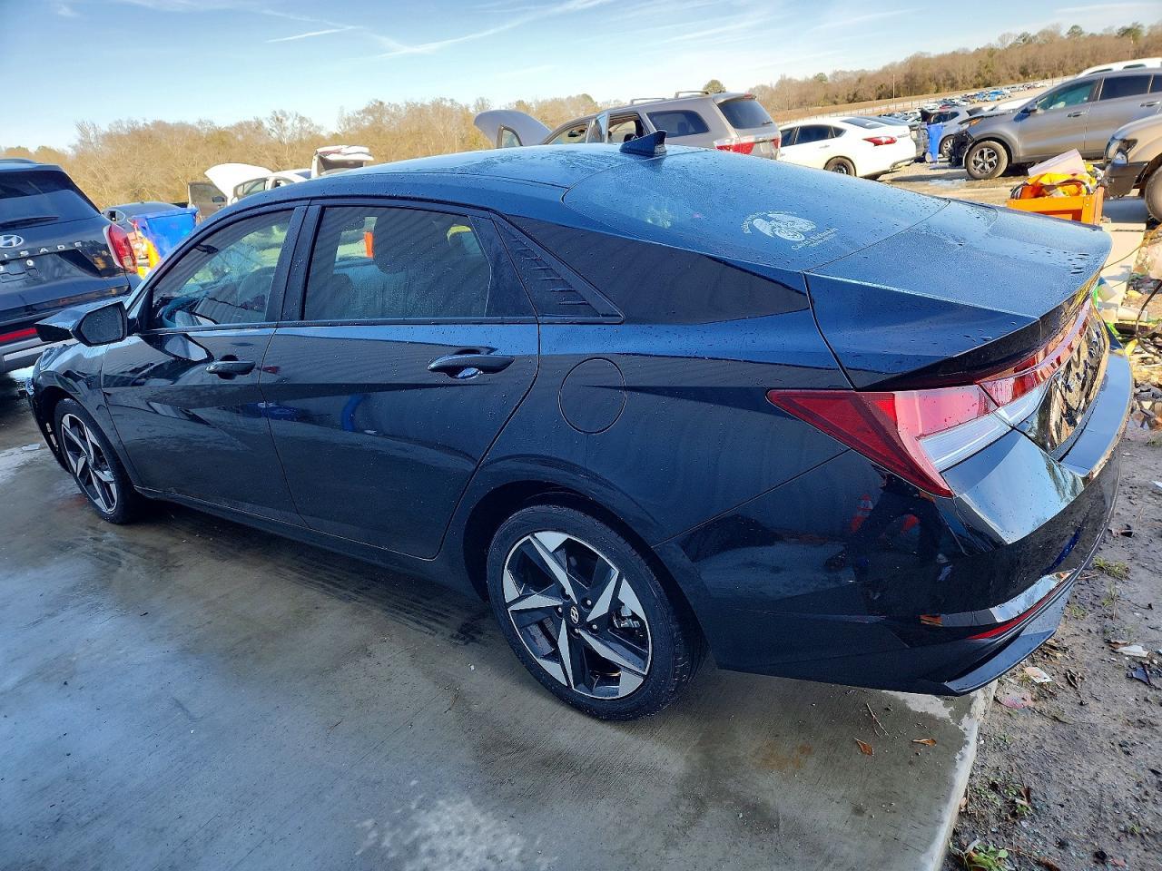 2023 Hyundai Elantra Sel - Фото 2