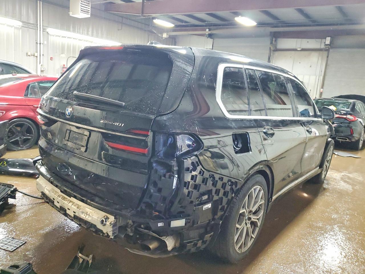 2025 BMW X7 xDrive40I - Фото 3