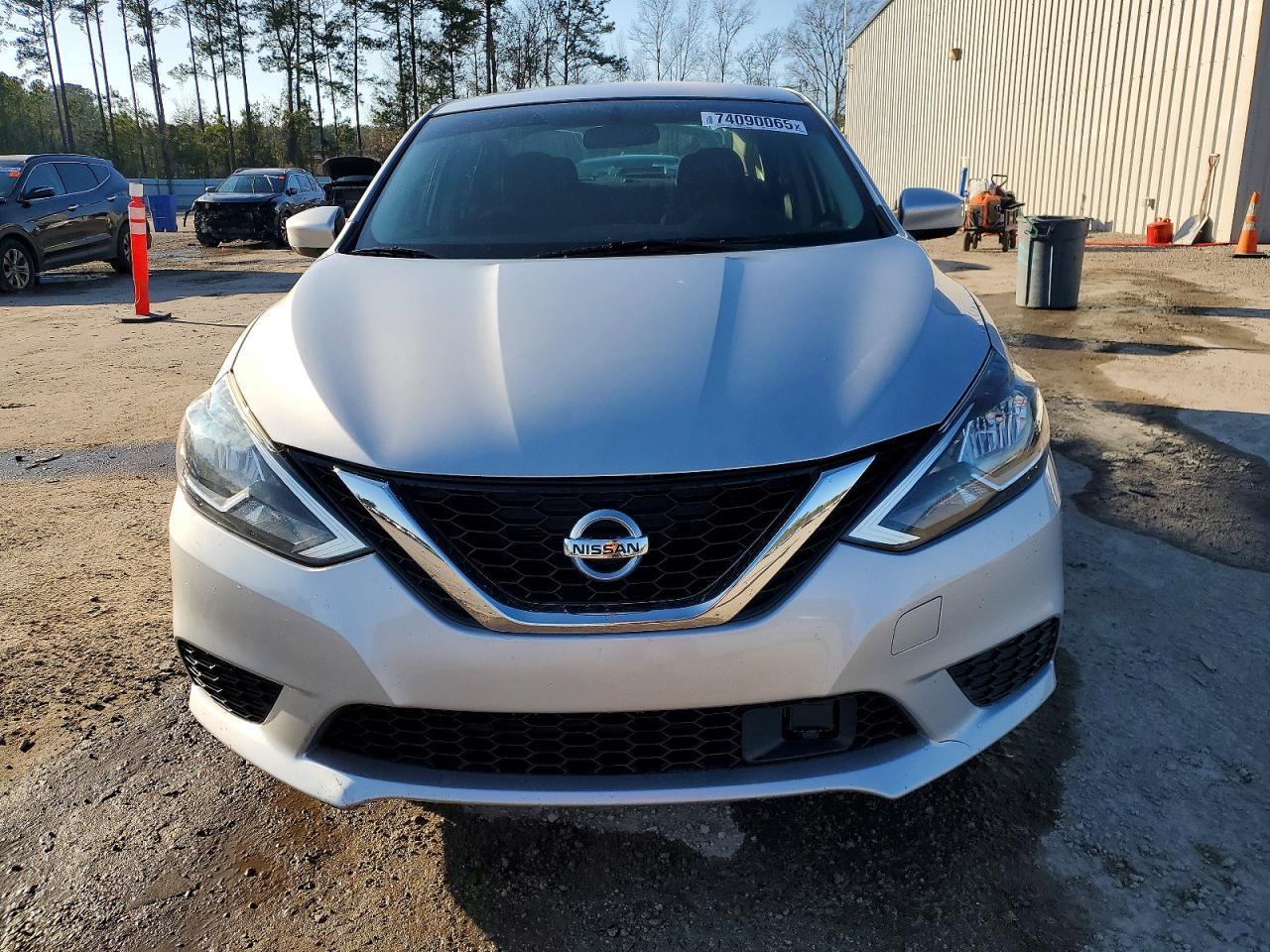 2019 Nissan Sentra S - Image 5