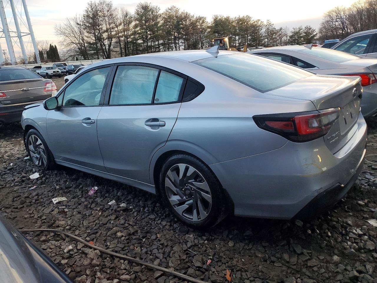 2024 Subaru Legacy Limited - Фото 2