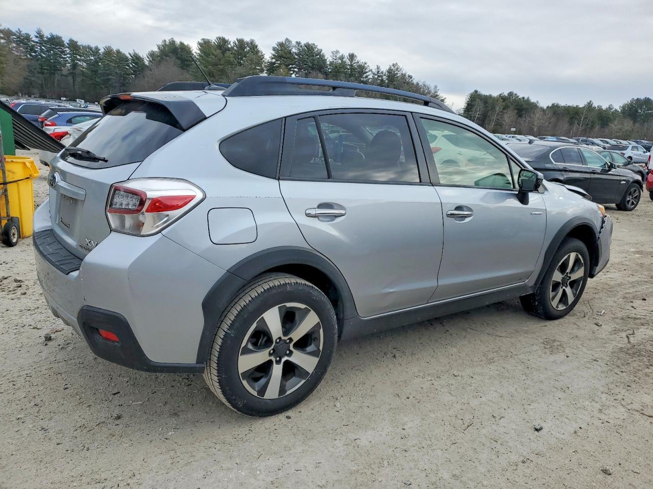 2015 Subaru Xv Crosstrek 2.0I Hybrid Touring - Image 3