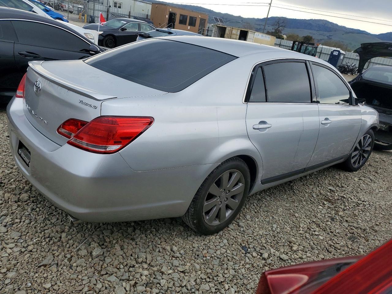 2005 Toyota Avalon Xl - Фото 3
