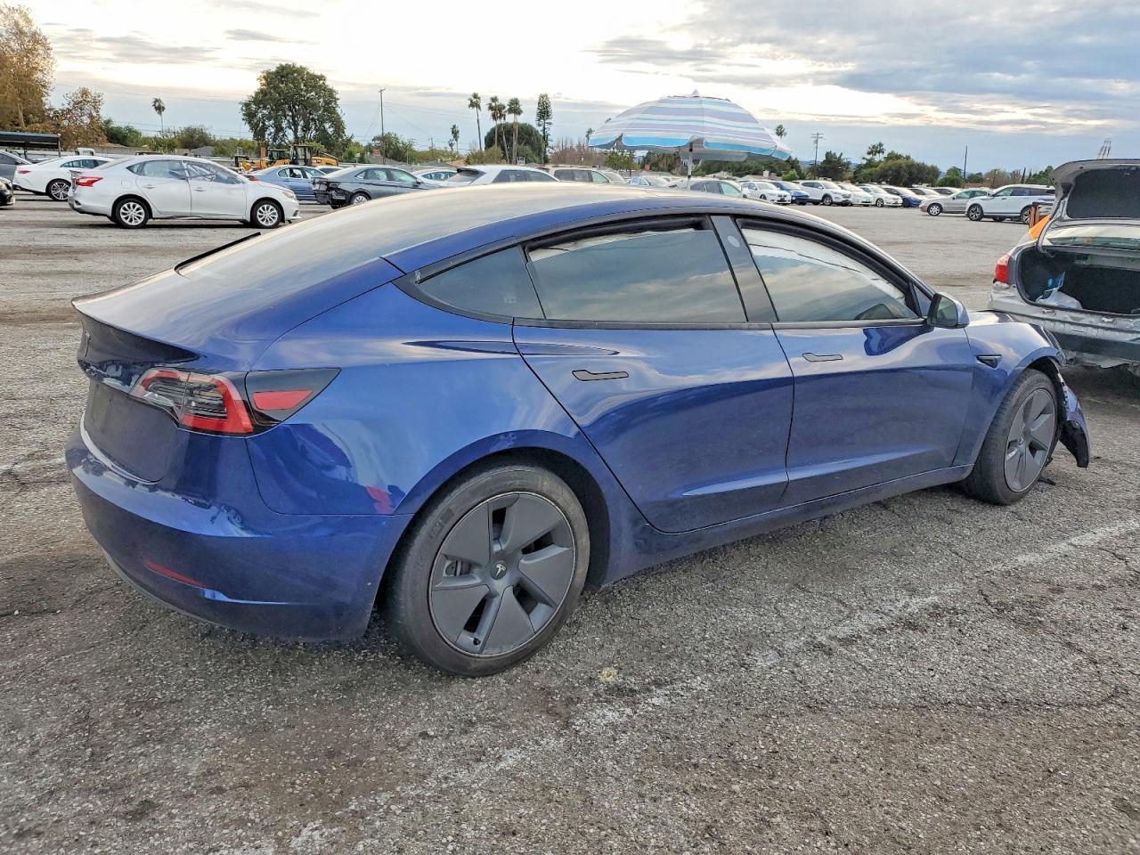 2023 Tesla Model 3 - Image 3