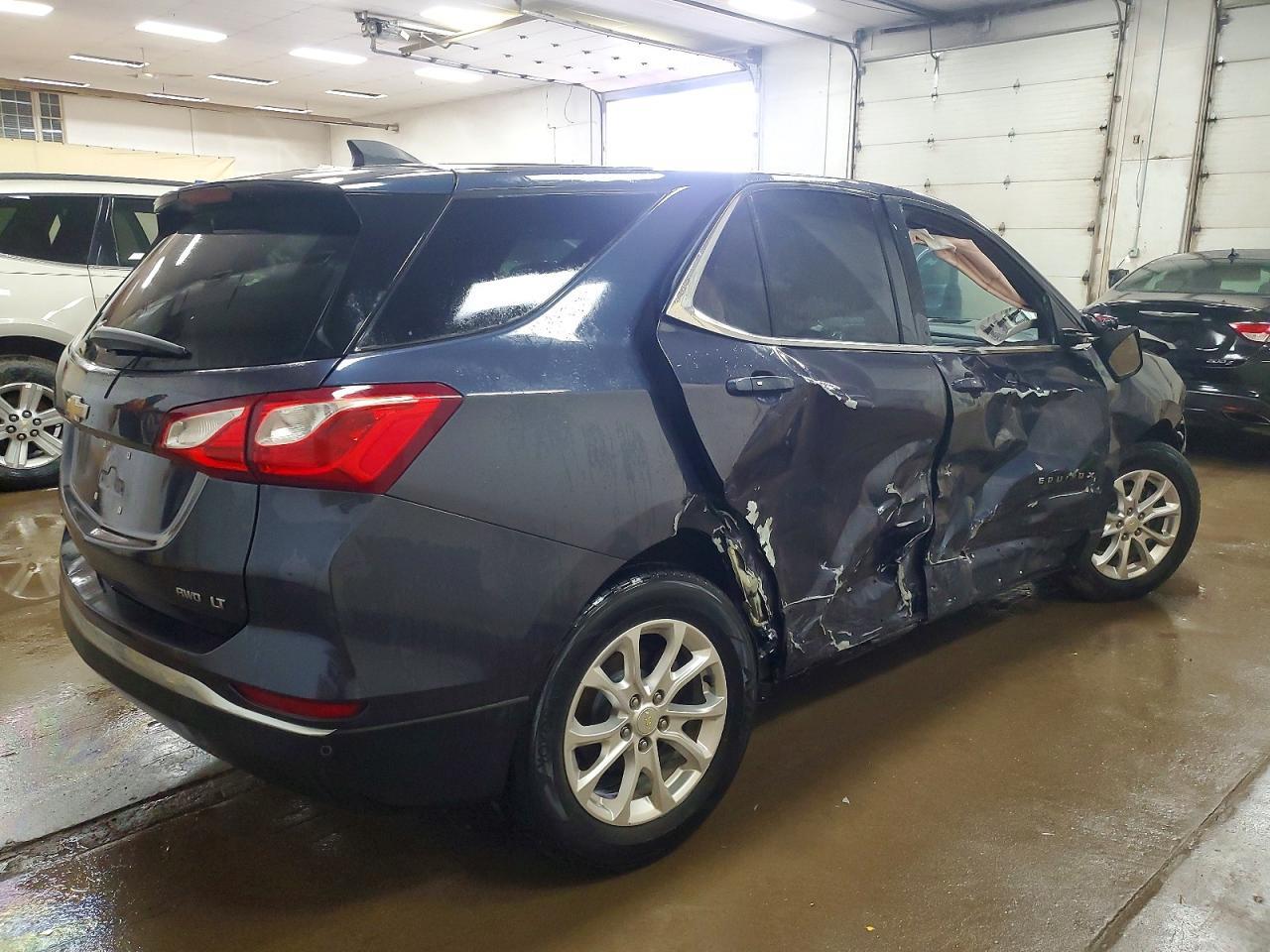 2018 Chevrolet Equinox Lt - Image 3