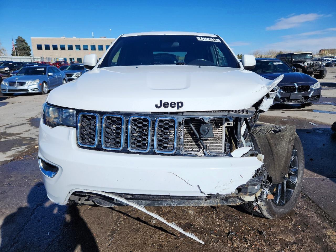 2021 Jeep Grand Cherokee Laredo - Image 5