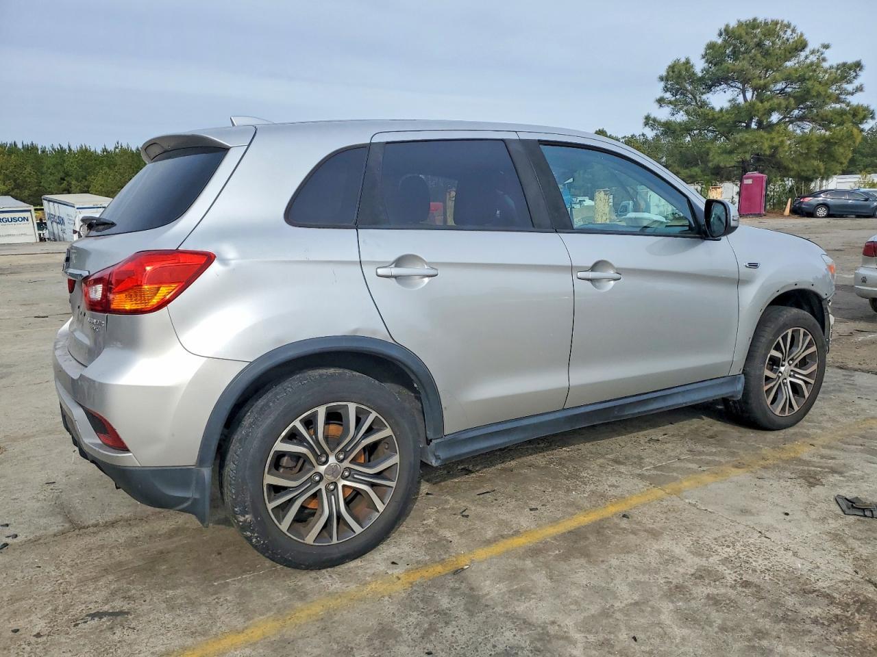 2019 Mitsubishi Outlander Sport Es - Фото 3