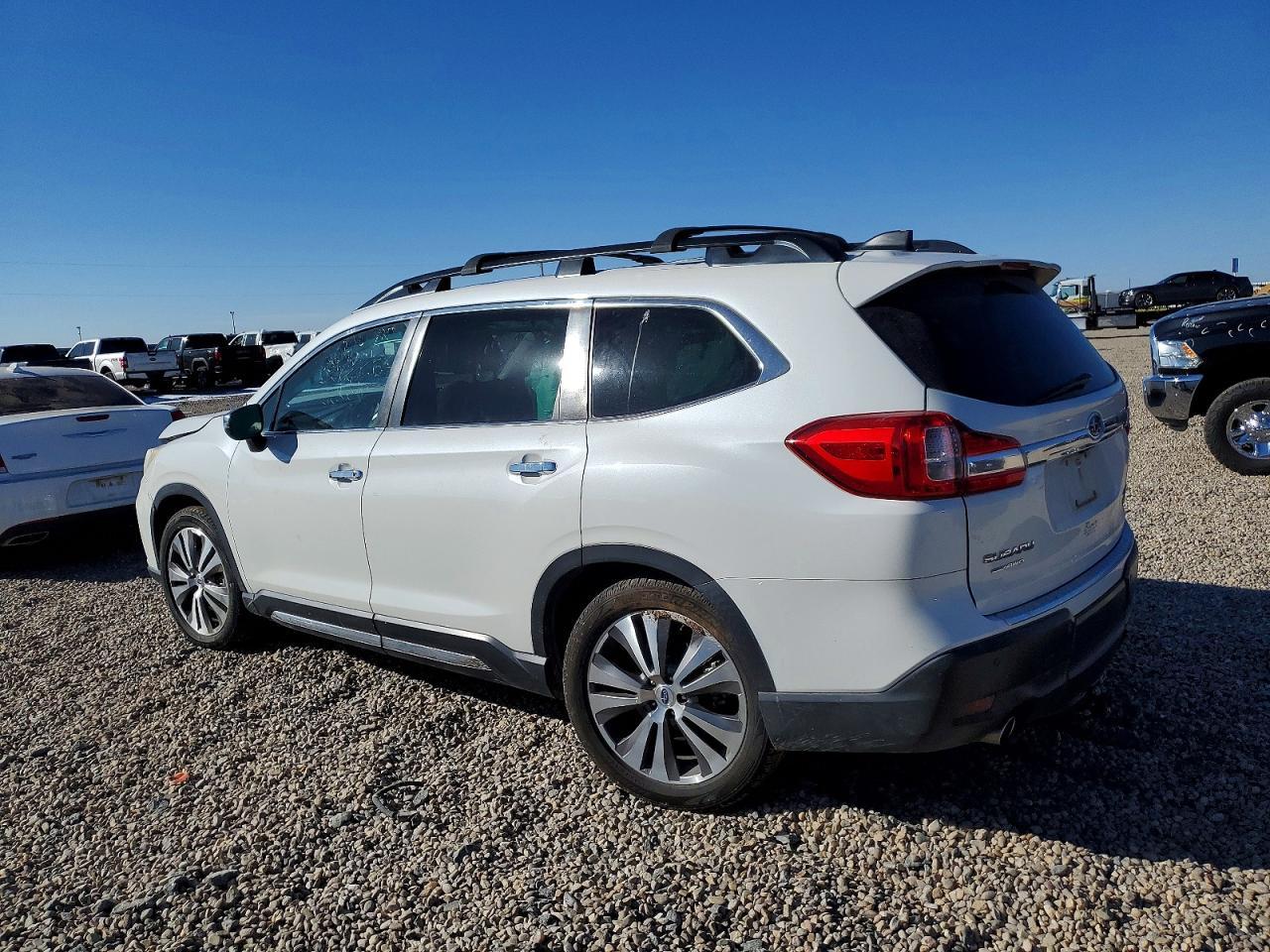 2019 Subaru Ascent Touring - Фото 2