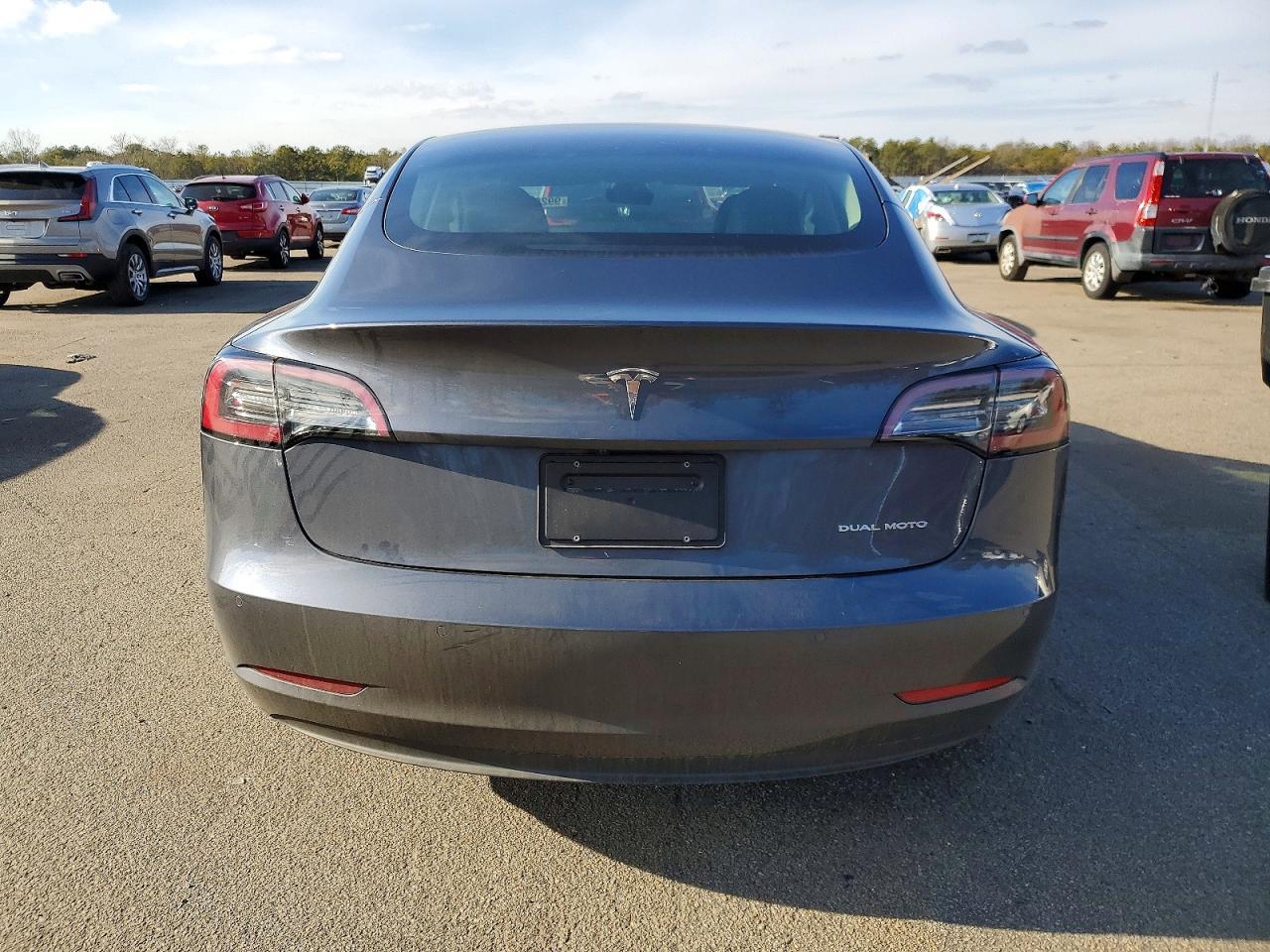 2022 Tesla Model 3 - Image 6