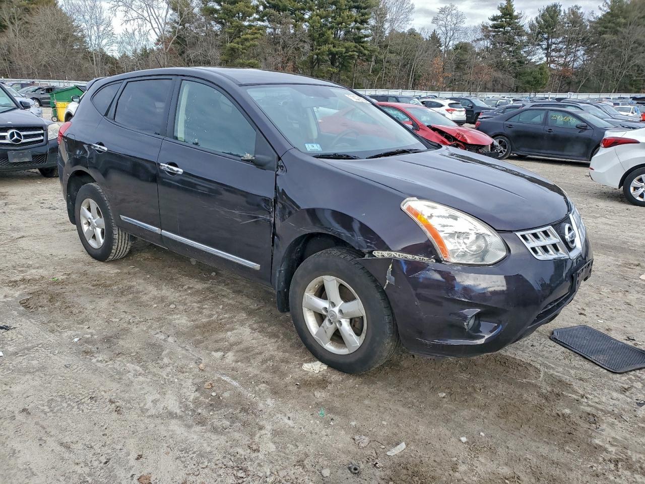 2013 Nissan Rogue S - Image 4
