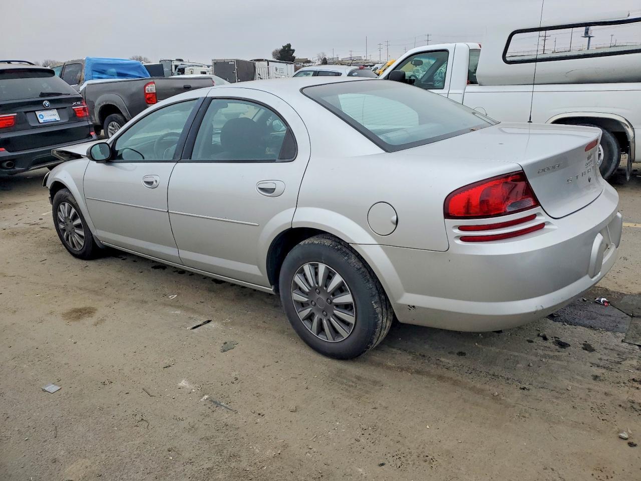 2002 Dodge Stratus Se - Фото 2
