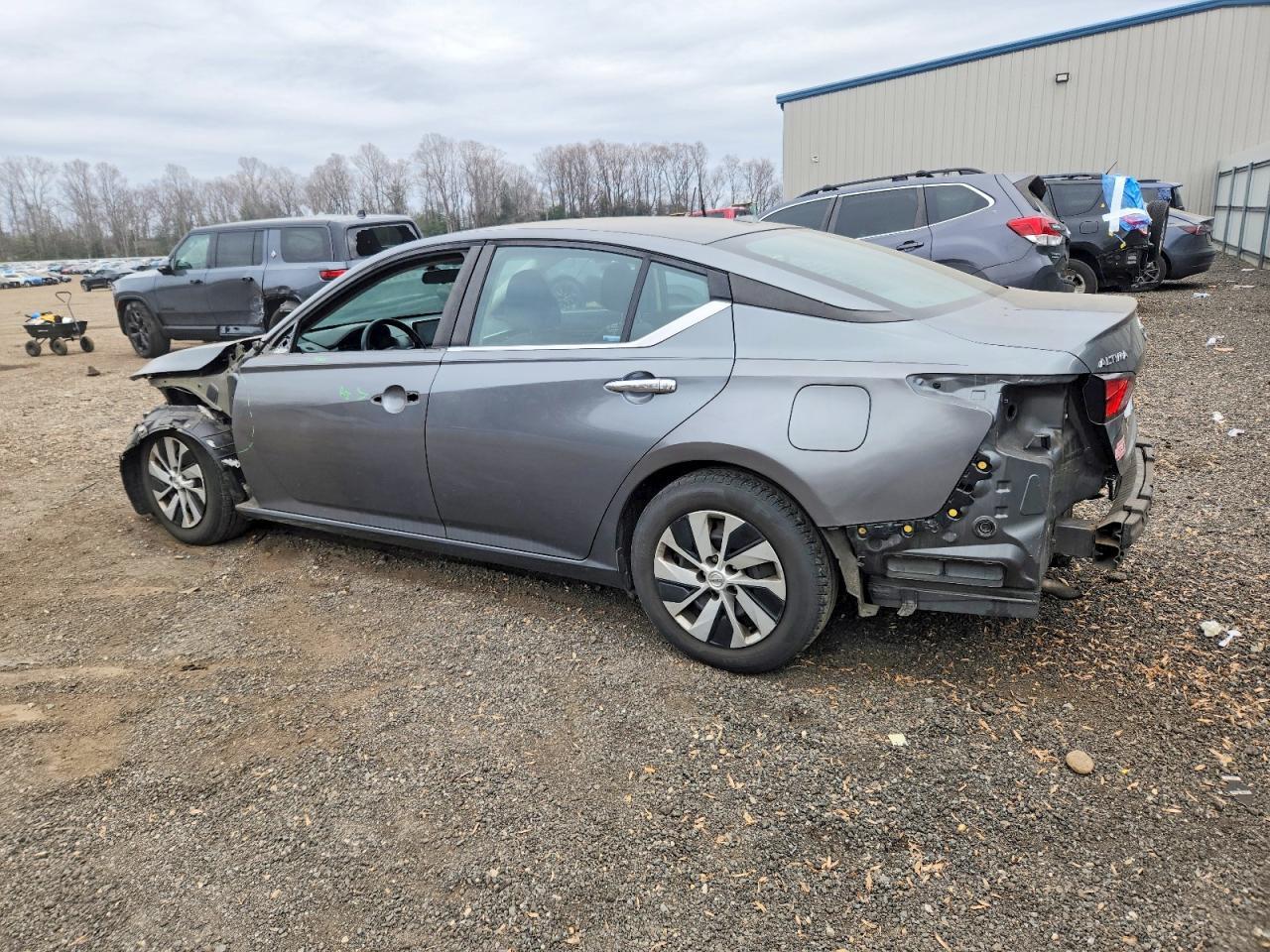 2020 Nissan Altima S - Image 2