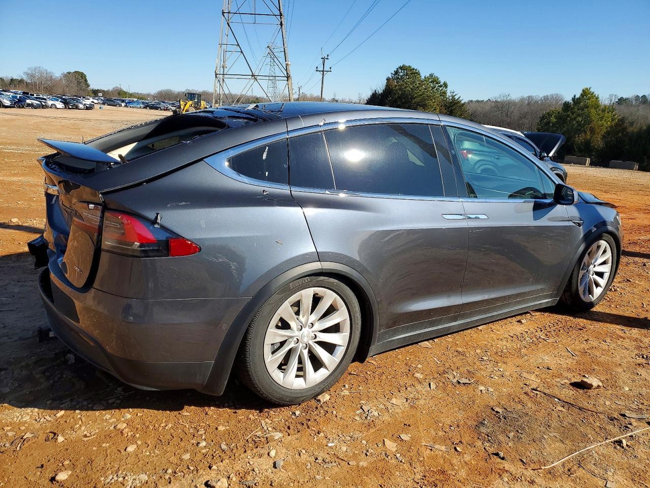 2017 Tesla Model X - Фото 3
