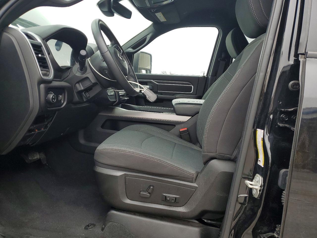 2024 Ram 3500 Big Horn - Image 7
