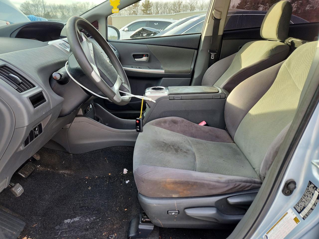 2012 Toyota Prius V - Фото 7