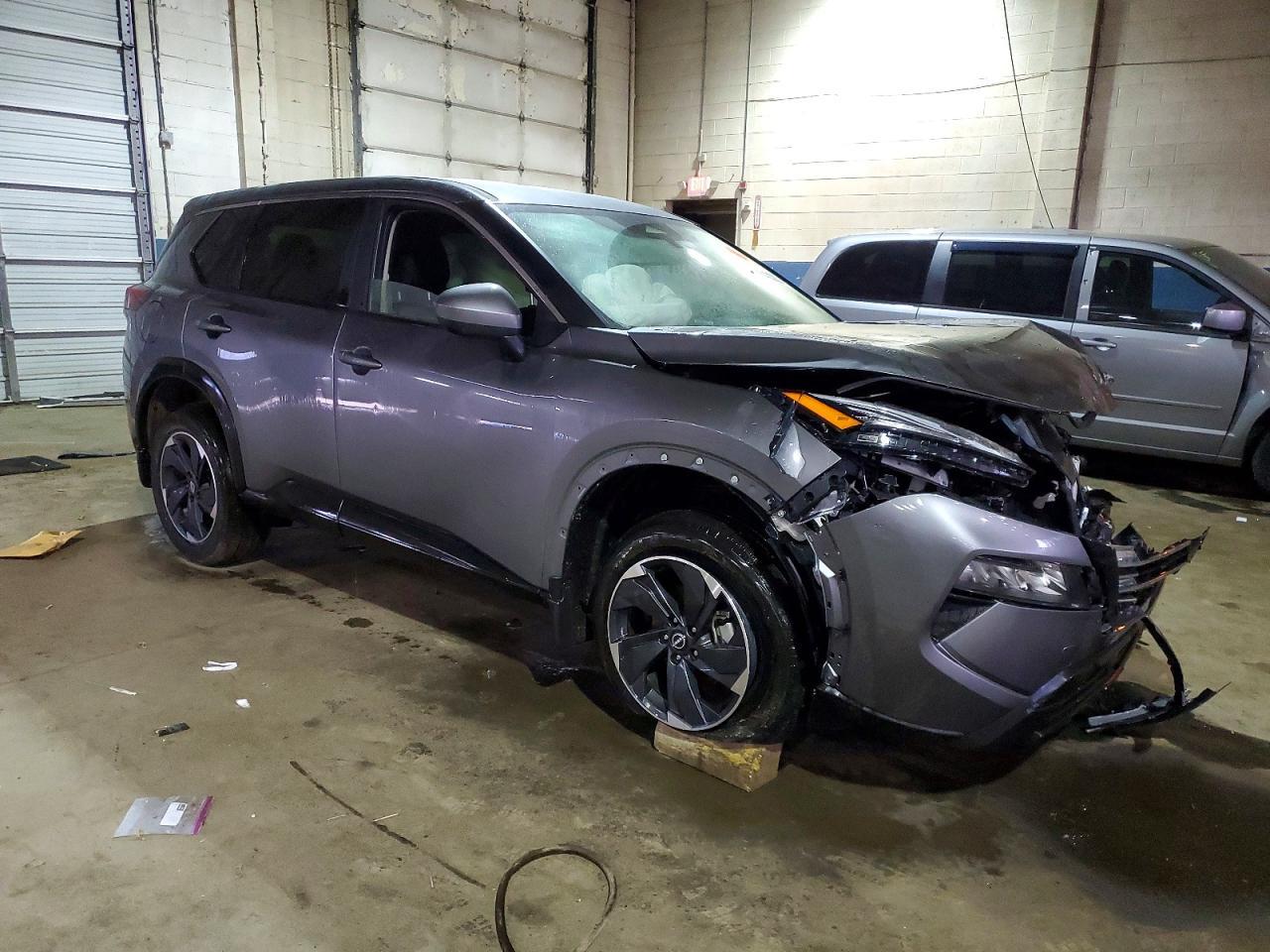 2025 Nissan Rogue Sv - Фото 4