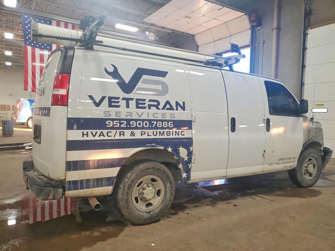 2019 Chevrolet Express Utility / Service Van - Image 3