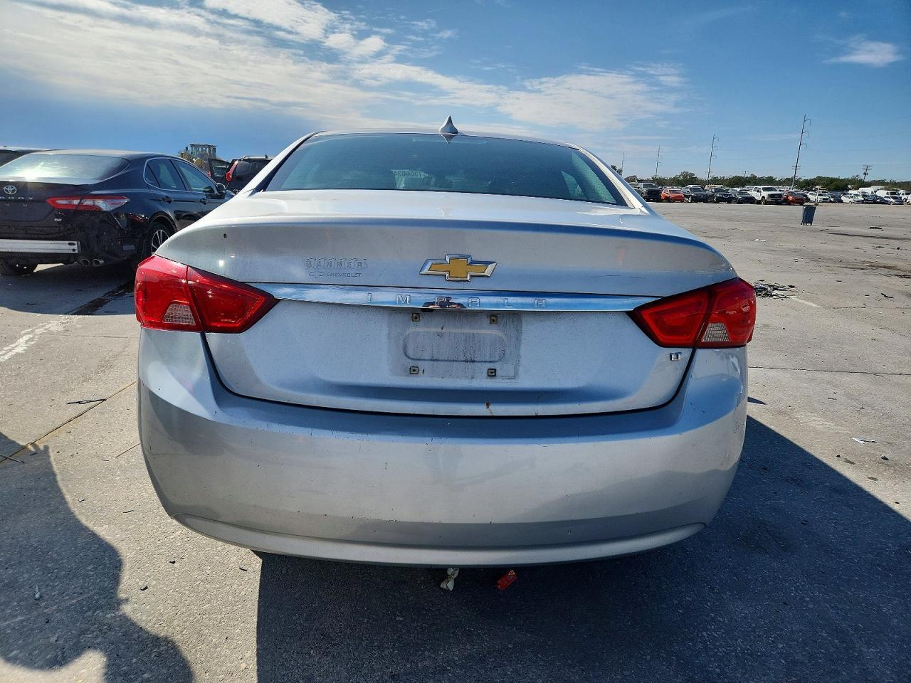 2018 Chevrolet Impala Lt - Фото 6