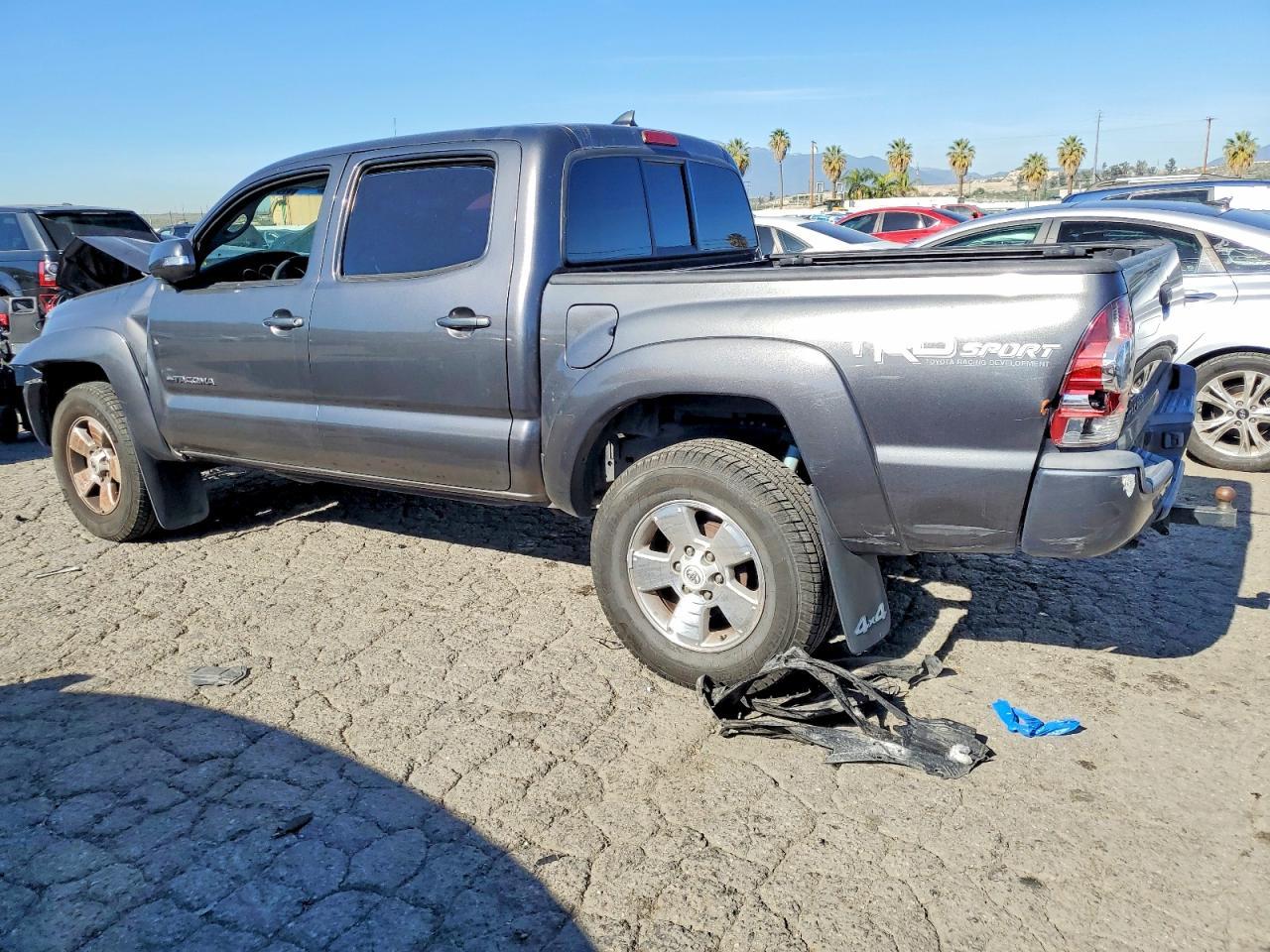 2014 Toyota Tacoma Double Cab - Фото 2