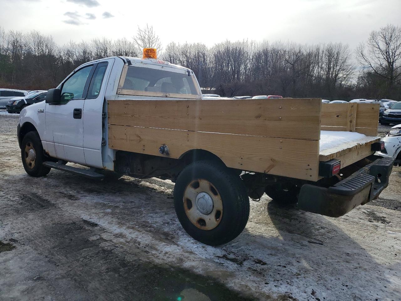 2006 Ford F150 - Image 2