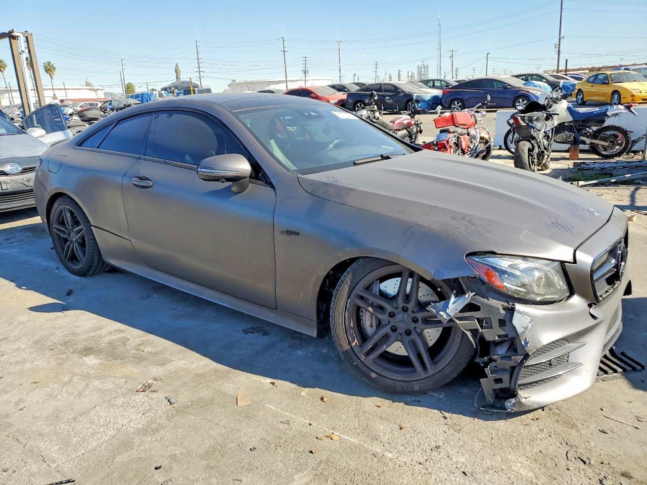 2019 Mercedes Benz E - Фото 4