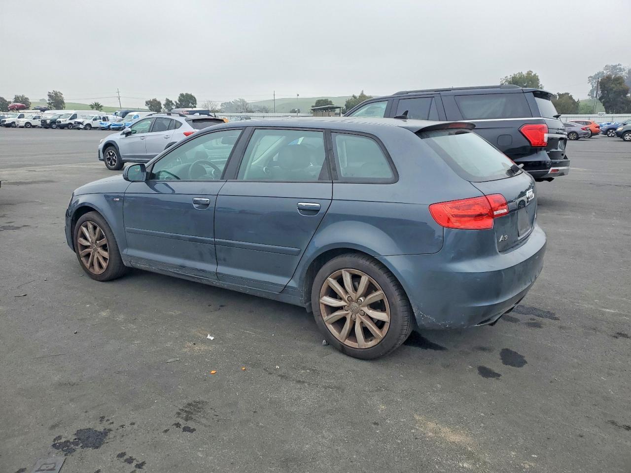 2011 Audi A3 Premium - Фото 2