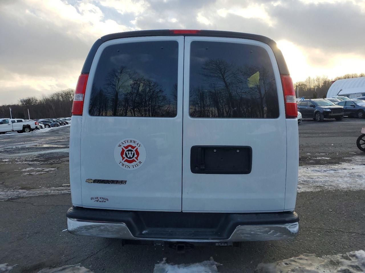 2024 Chevrolet Express G3500 Lt - Image 6