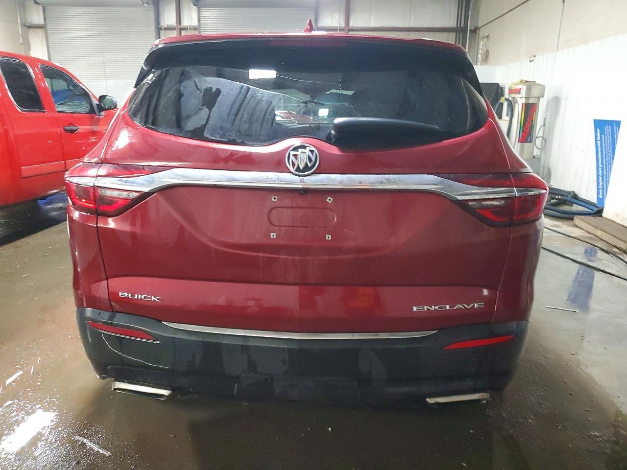 2018 Buick Enclave Essence - Image 6