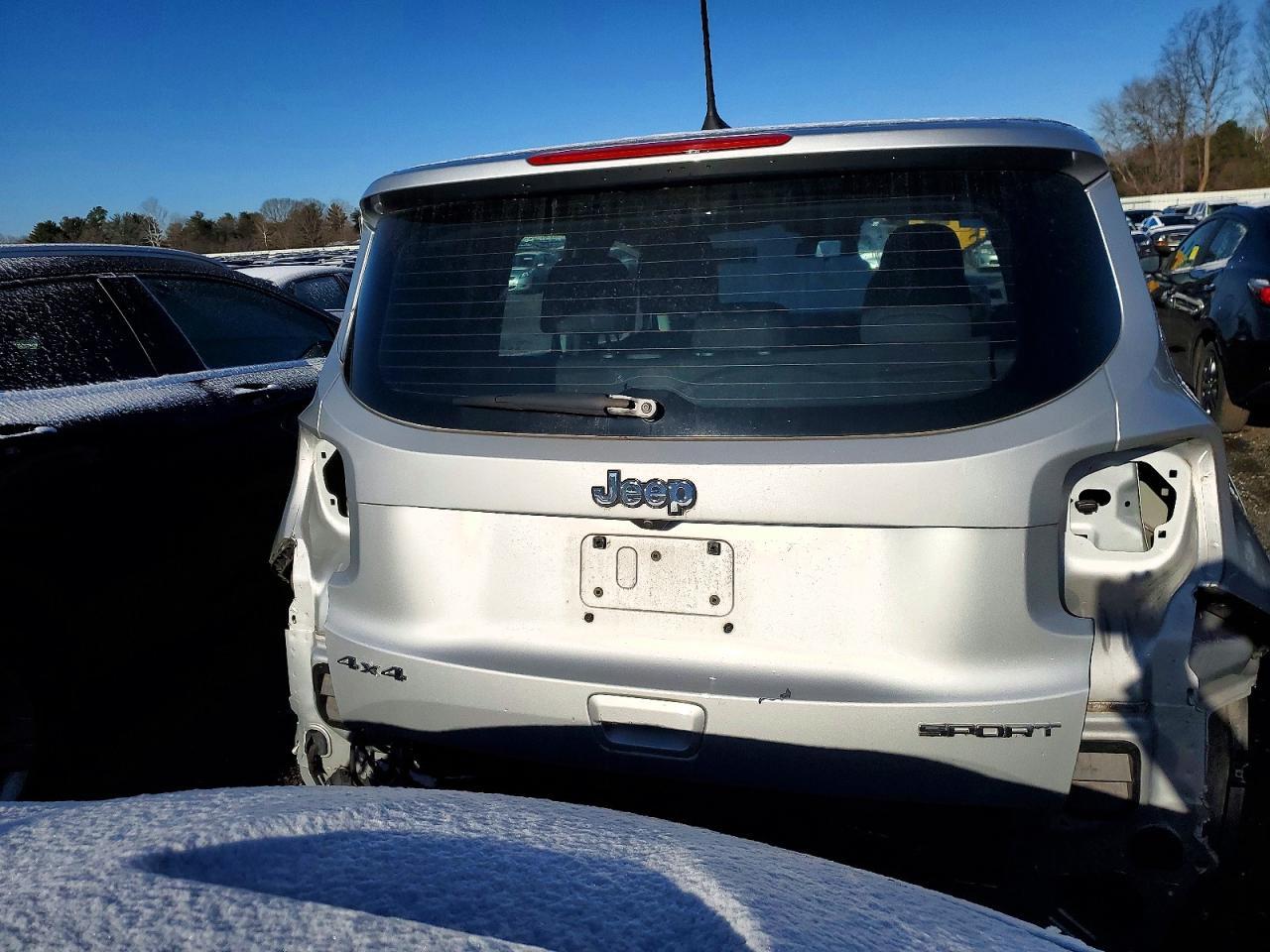 2021 Jeep Renegade Sport - Фото 6