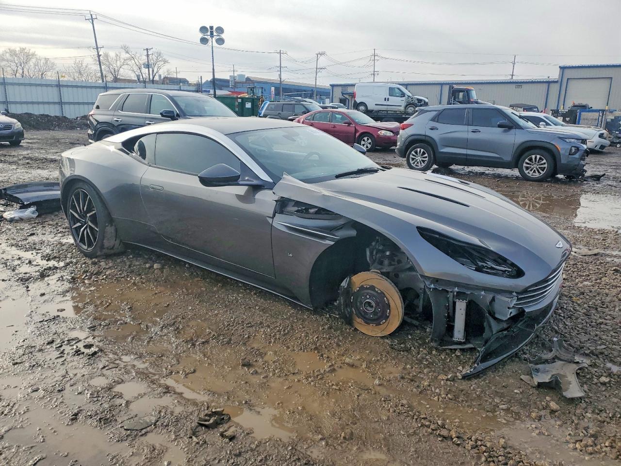 2017 Aston Martin Db11 - Фото 4
