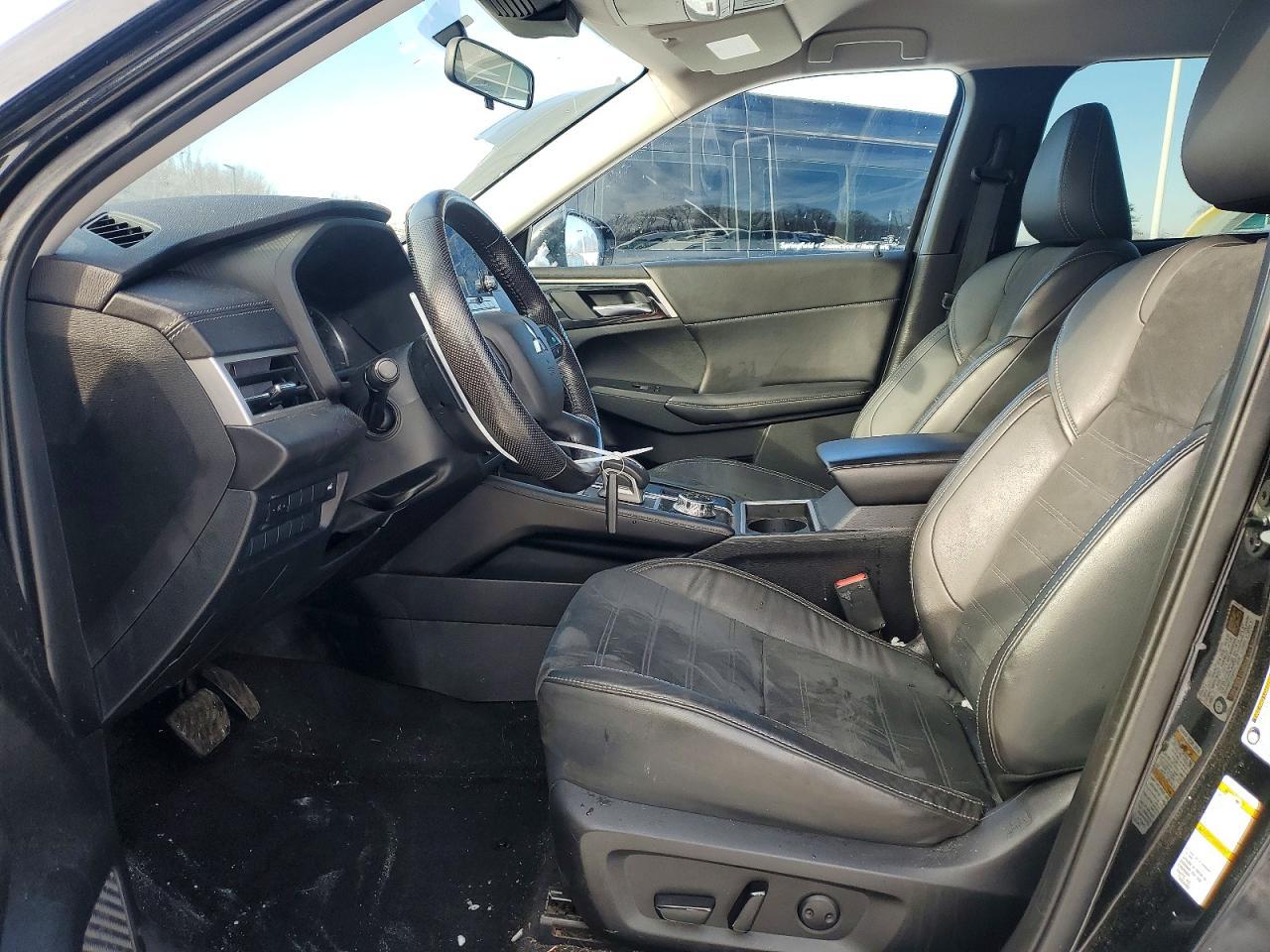 2022 Mitsubishi Outlander Se - Фото 7