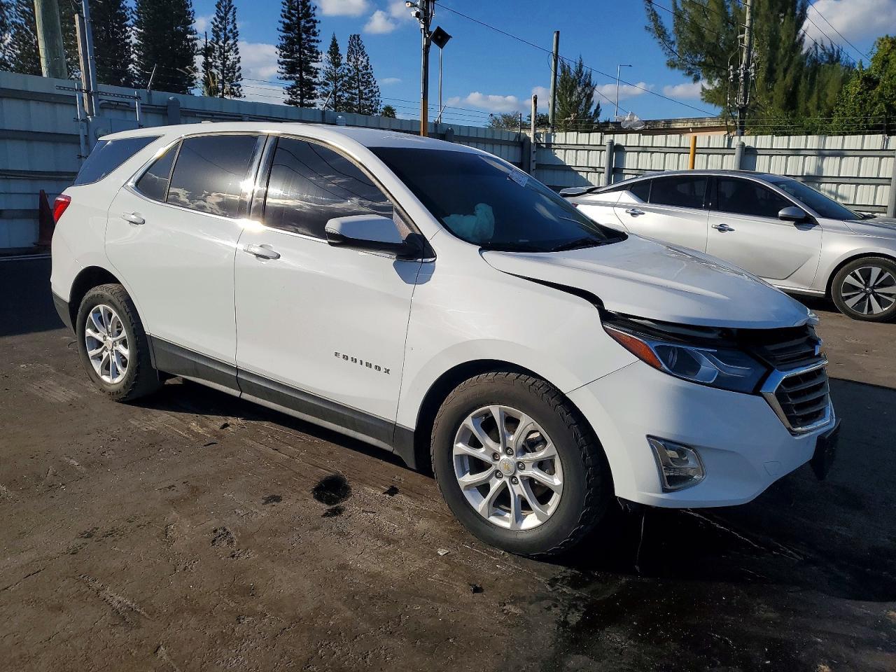 2018 Chevrolet Equinox Lt - Image 4