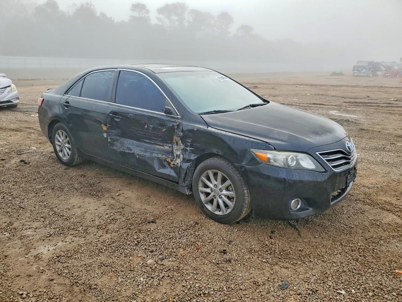 2011 Toyota Camry Base - Image 4