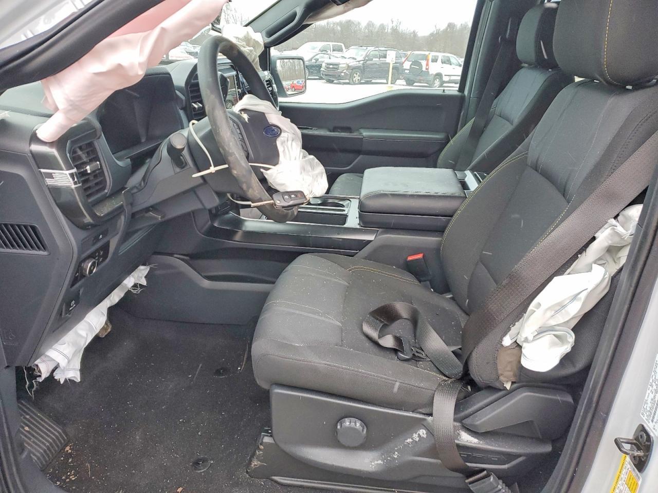 2025 Ford F150 Stx - Фото 7
